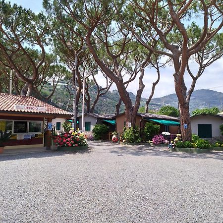 Camping Roma Ventimiglia Buitenkant foto
