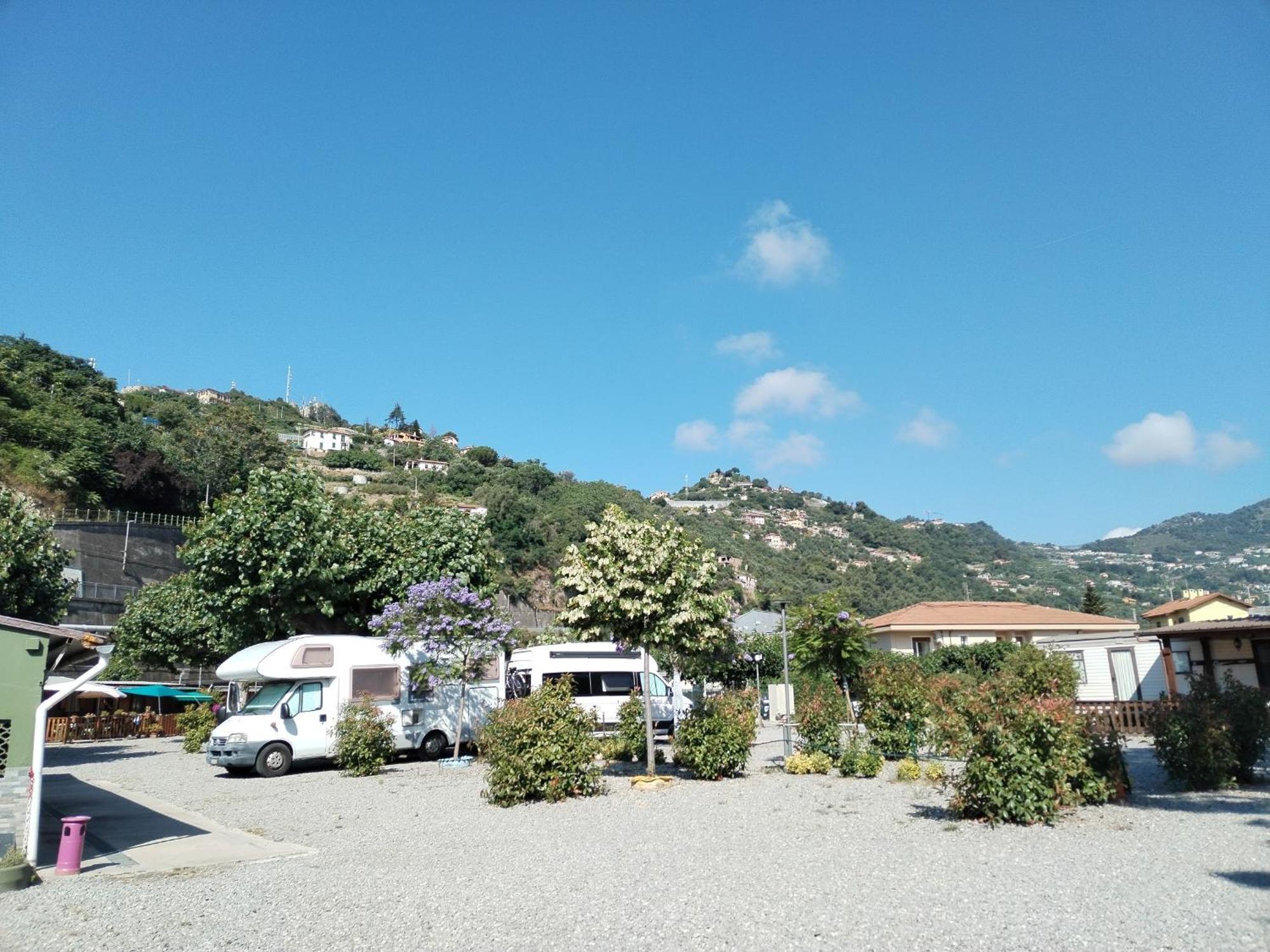 Camping Roma Ventimiglia Buitenkant foto